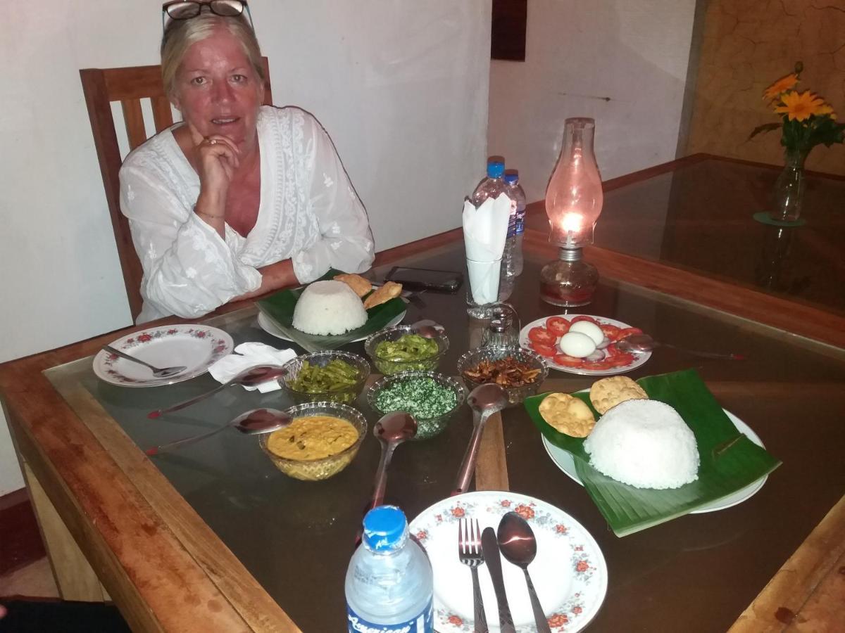 Pahalagawattha Homestay Unawatuna Extérieur photo